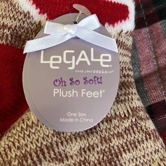 The sock monkey has rubber on the bottom for slip resistant.- Copy - Picture 6 of 8